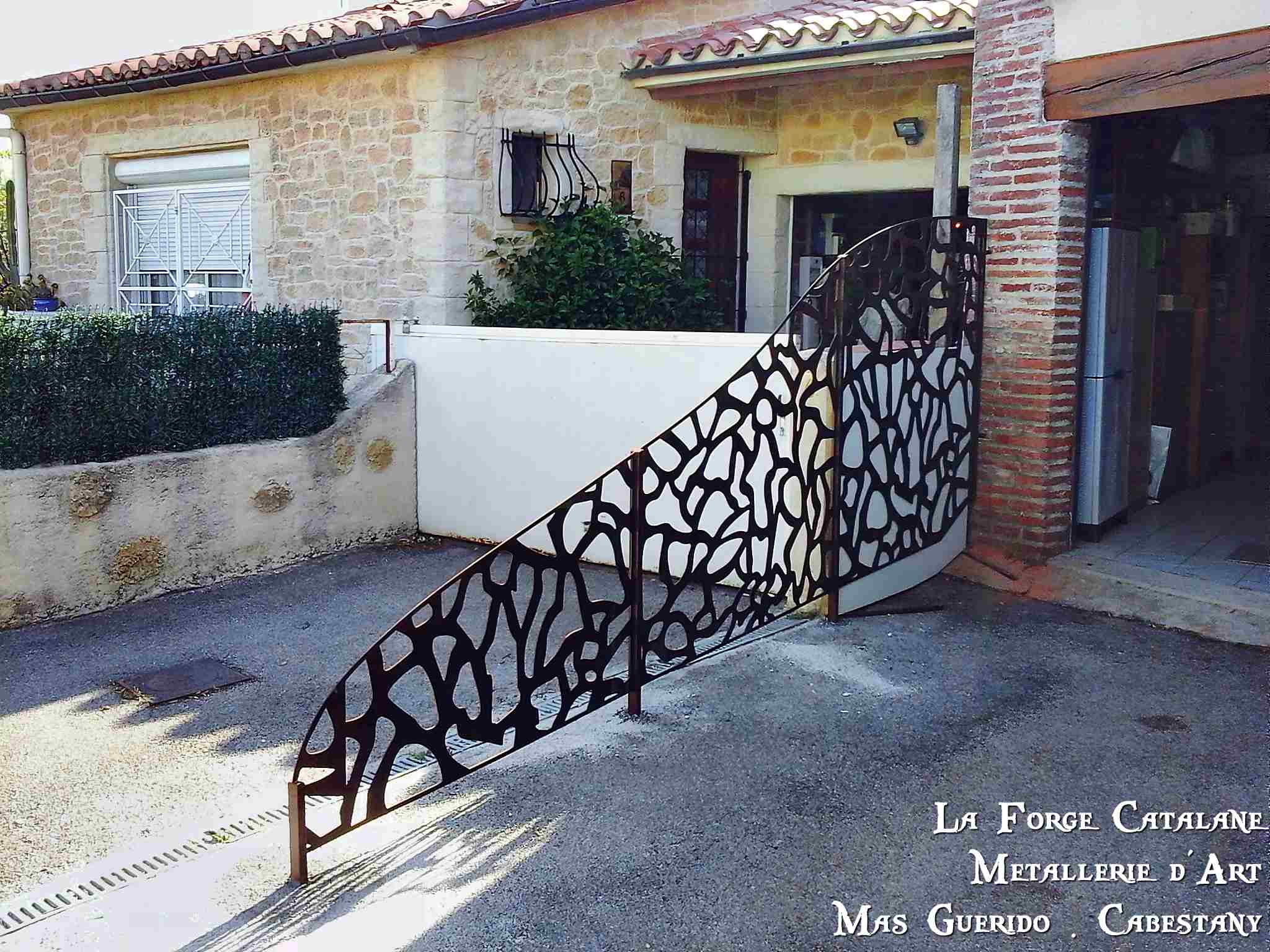 separation parking decoupe laser forge catalane.jpg